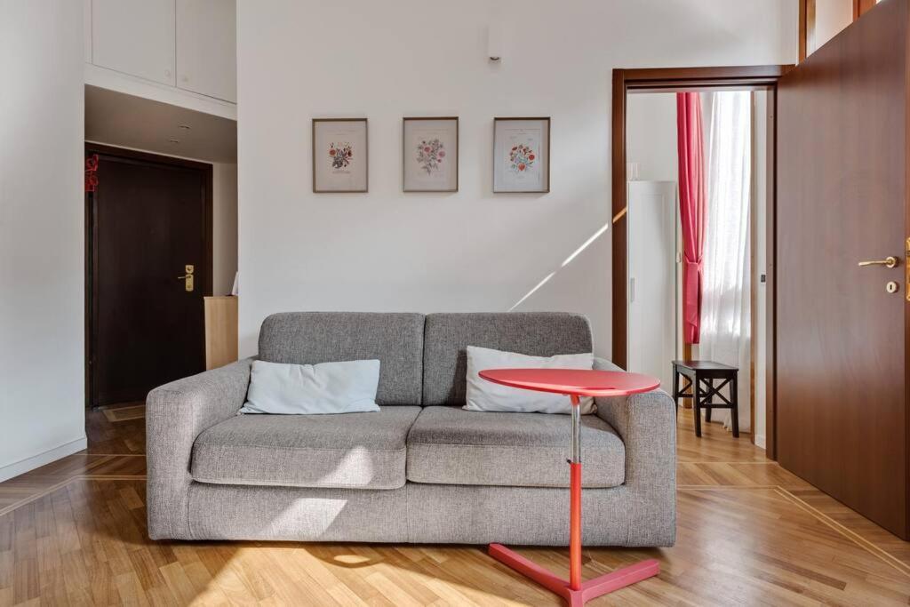 Easylife - E Luminoso Flat In Zona Apartment Milan